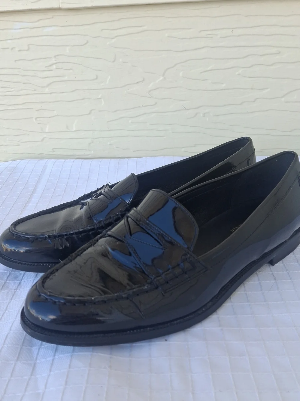 Ralph Lauren Women's Black Patent Leather Penny Loafers Sz 8 B